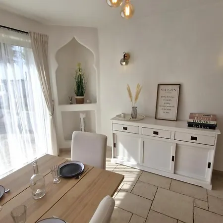 Villa Sur - Maison De Plain-pied - Confort Et Ambiance Cocooning - Piscine