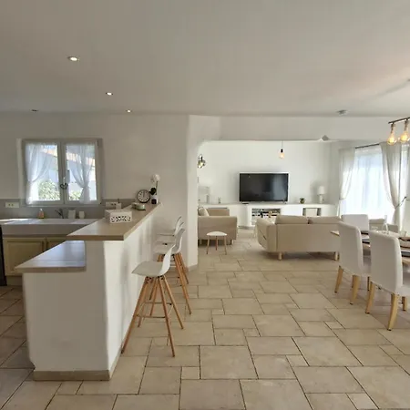 Villa Sur - Maison De Plain-pied - Confort Et Ambiance Cocooning - Piscine Vaux-sur-Mer