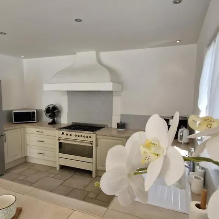 Sur - Maison De Plain-pied - Confort Et Ambiance Cocooning - Piscine Villa Vaux-sur-Mer