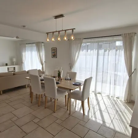 Sur - Maison De Plain-pied - Confort Et Ambiance Cocooning - Piscine Villa