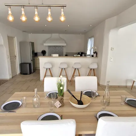 Villa Sur - Maison De Plain-pied - Confort Et Ambiance Cocooning - Piscine *