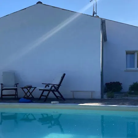 Sur - Maison De Plain-pied - Confort Et Ambiance Cocooning - Piscine *